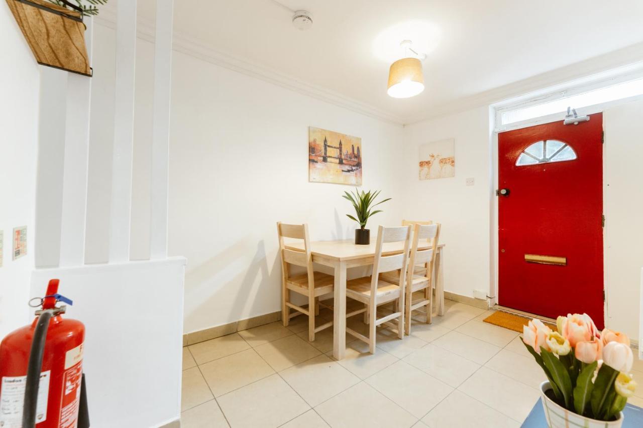 Wesferry Beds To Hostal *