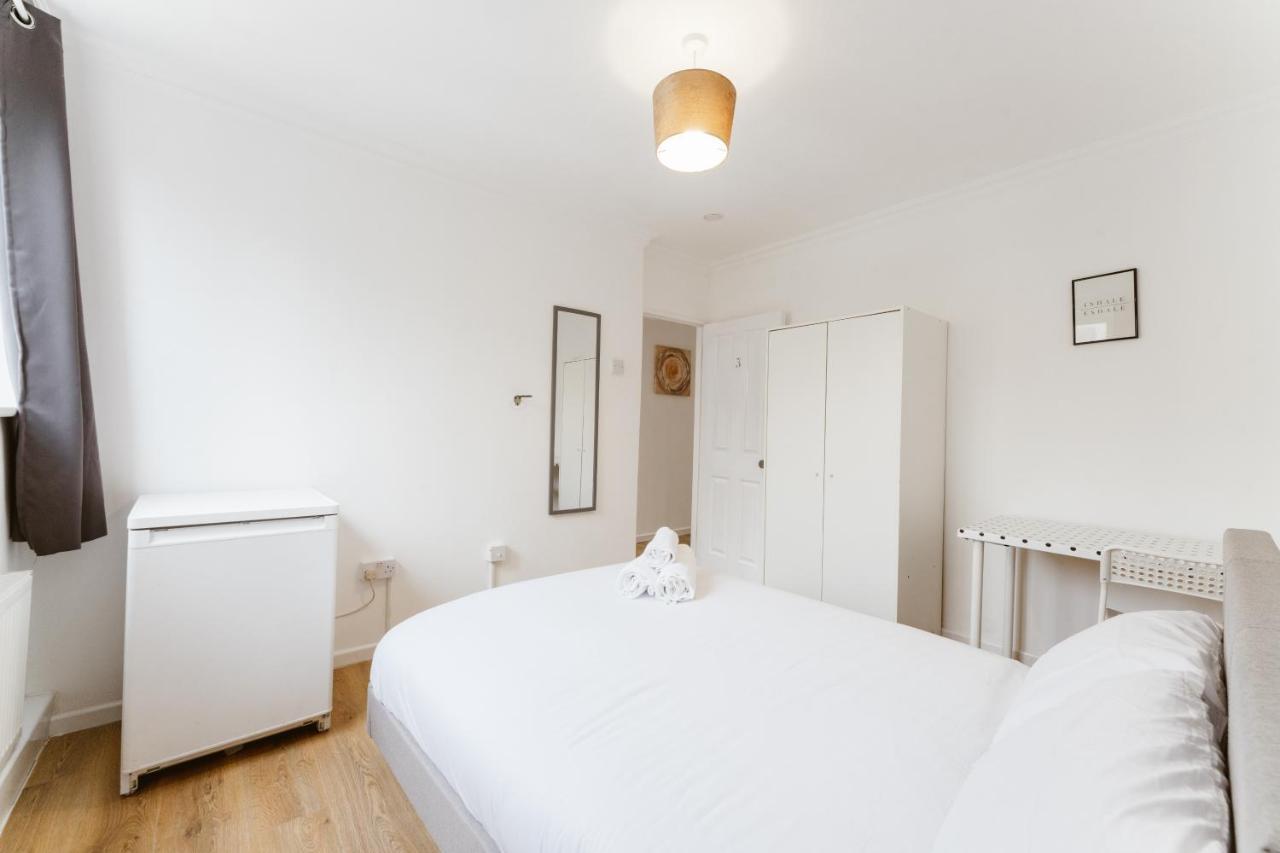 Wesferry Beds To Hostal *